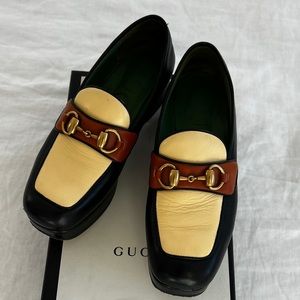 Gucci Leather Pumps